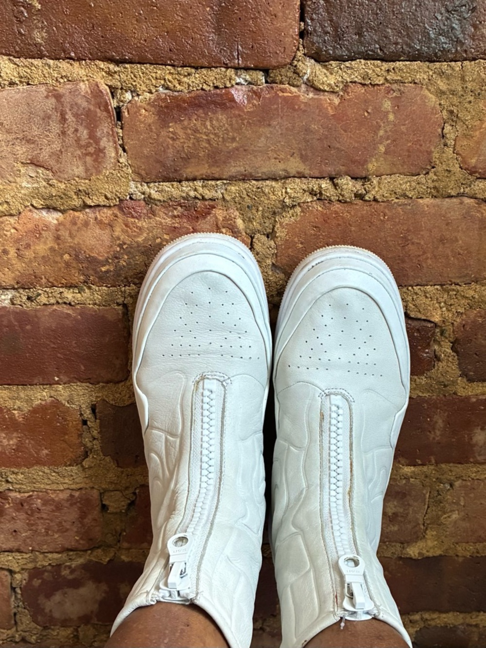 Women’s Nike Zip-Front Sneaker Boots Sz. 6.5